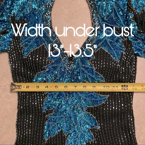 Vintage, stunning beaded/ sequin formal gown. Size 4. Alyce Designs circa 1992 - Picture 4 of 16